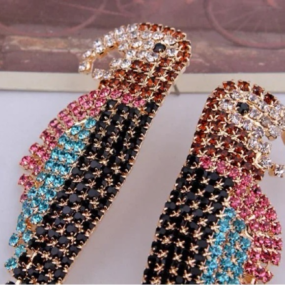 Rhinestone parrot earrings - Picture 3 of 4